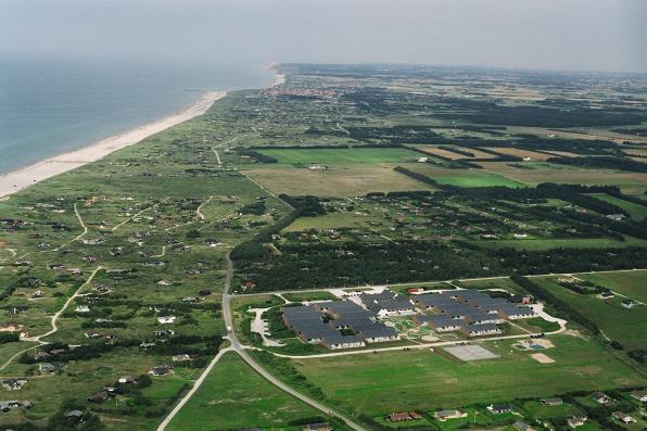 Feriecenter Grnhj Strand ligger 500 m fra Danmarks bedste og brede sandstrand med sikker badning